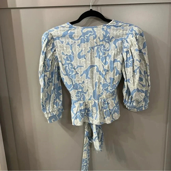 NWT Diane von Furstenberg Blue & White Pleated Printed Cotton Blouse Size 6 DVF - Picture 8 of 8